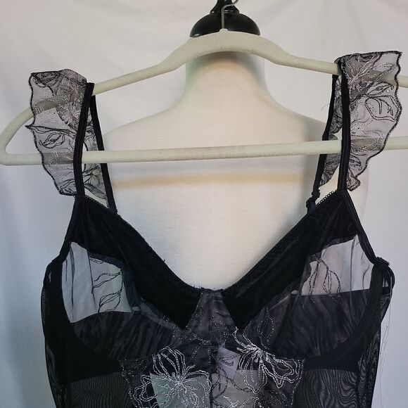 Elegant Moments Lingere Size M NWT - Picture 3 of 8